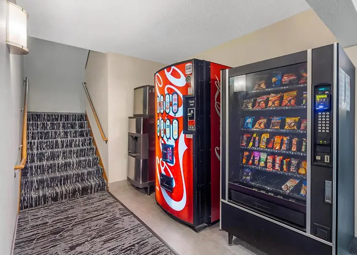 Quality Inn Chesterton Near Indiana Dunes National Park I-94