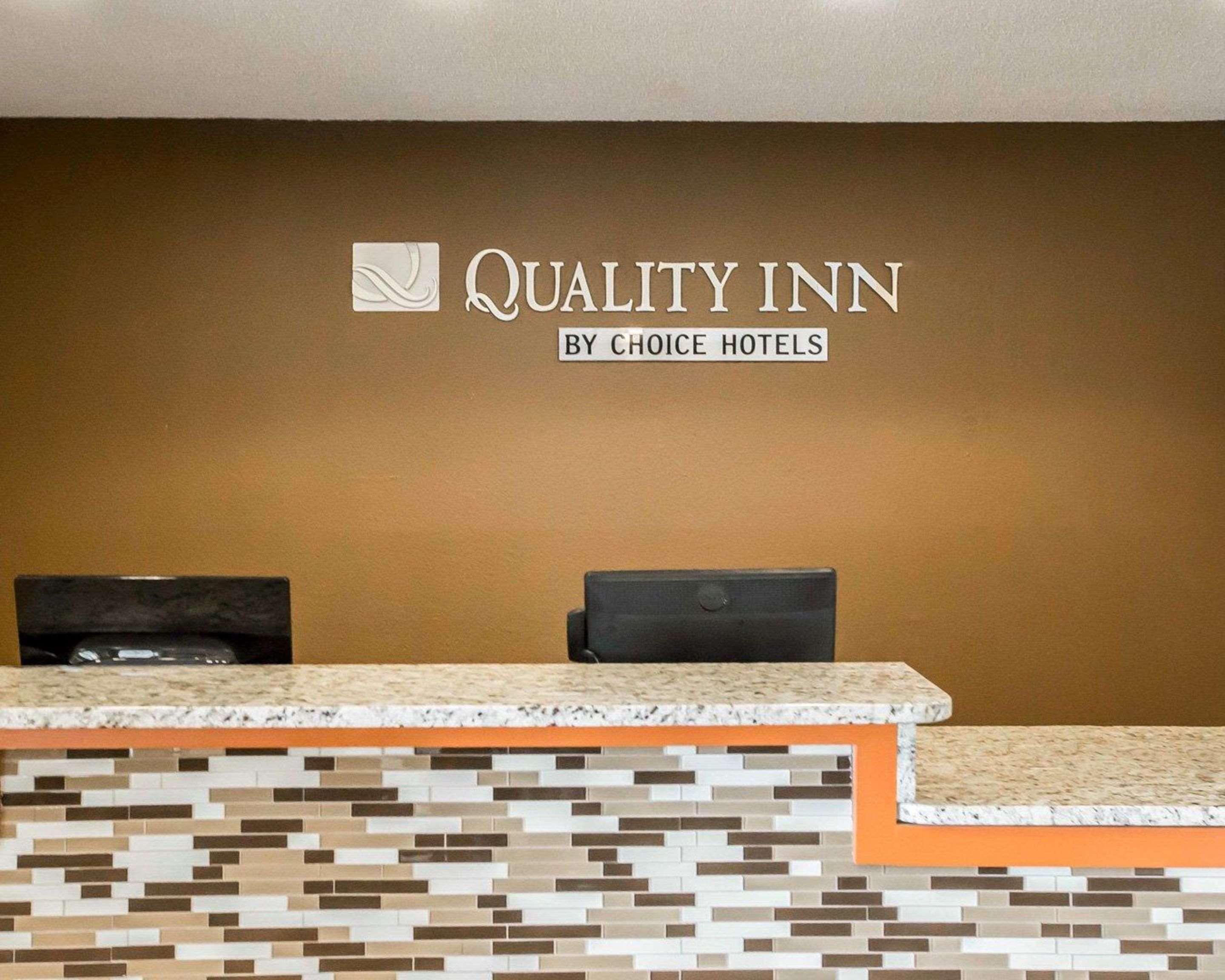 Quality Near Indiana Dunes National Park I-94 2* Chesterton