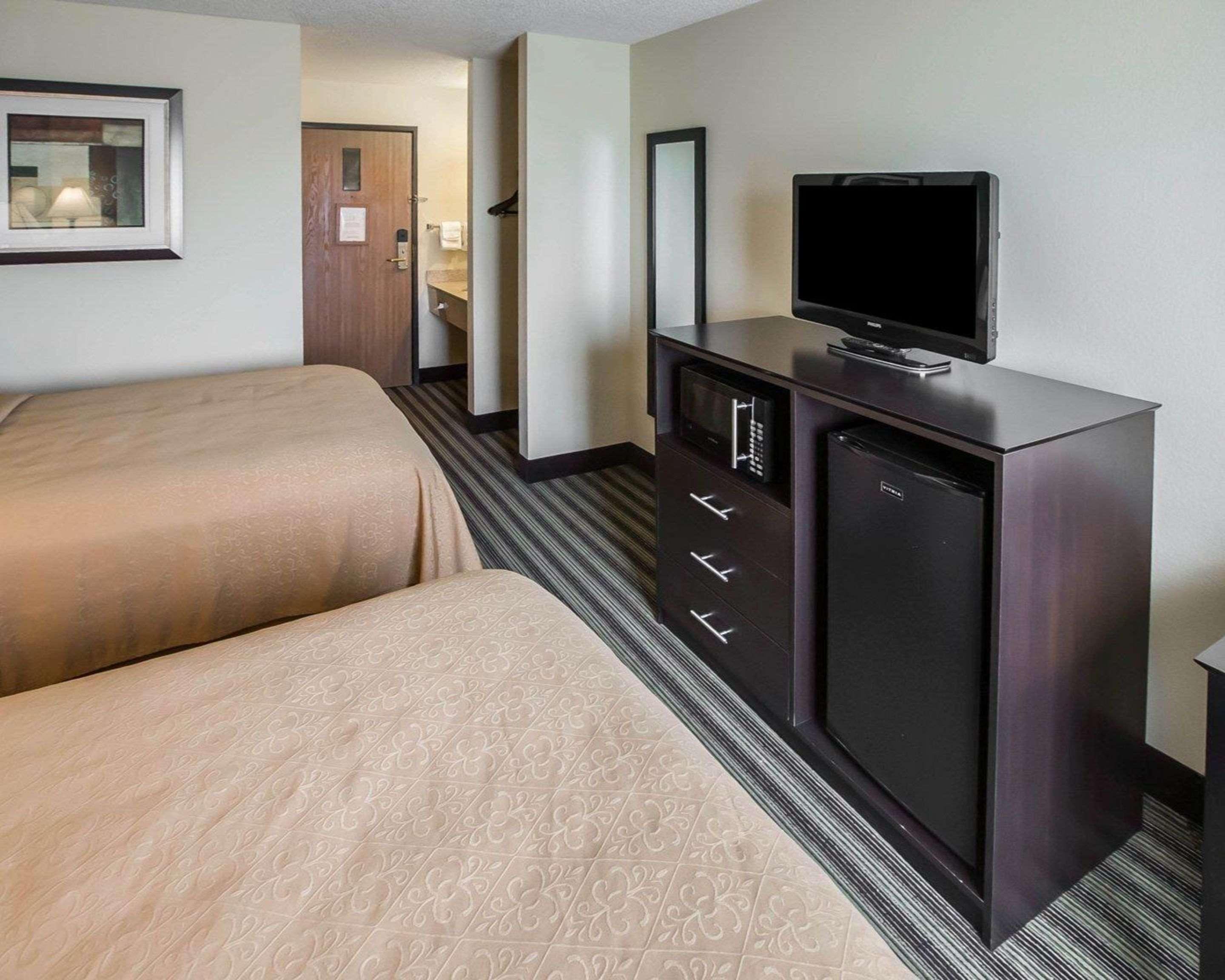 Inn Quality Near Indiana Dunes National Park I-94