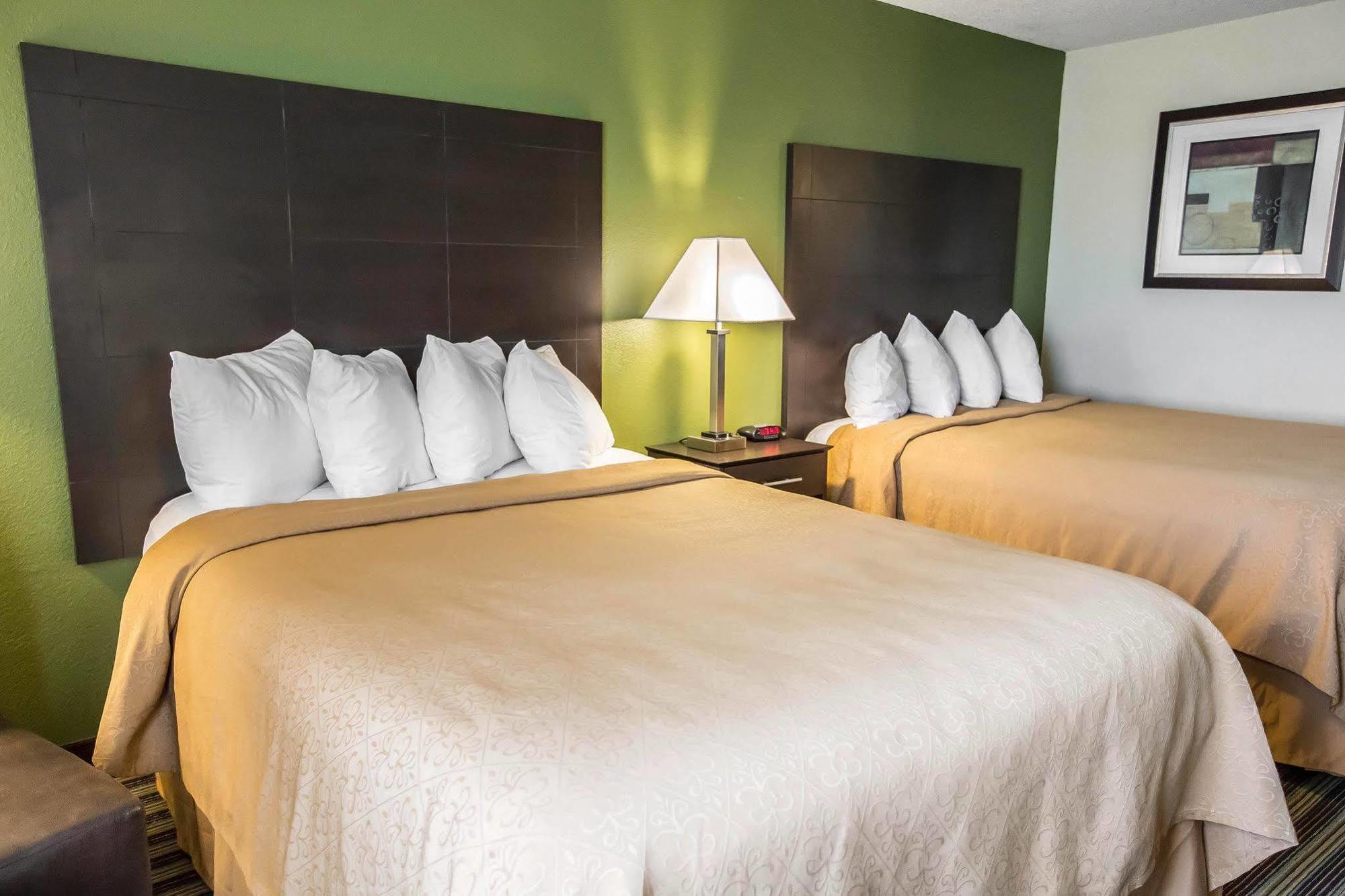 Inn Quality Near Indiana Dunes National Park I-94 2*