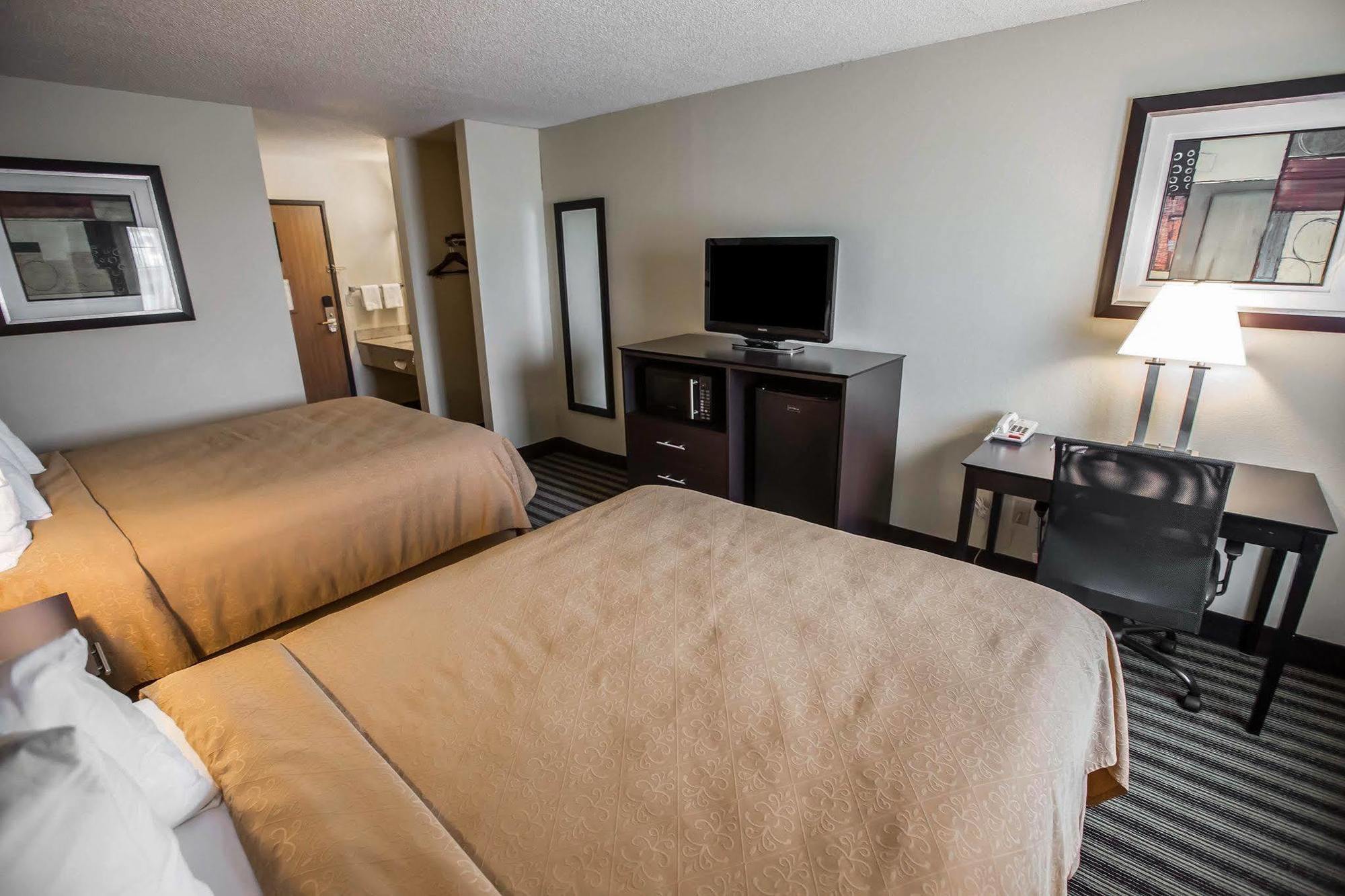 Inn Quality Near Indiana Dunes National Park I-94